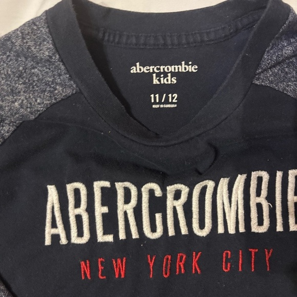 Abercrombie Kids Black and Gray Long Sleeve Shirt - Picture 3 of 6